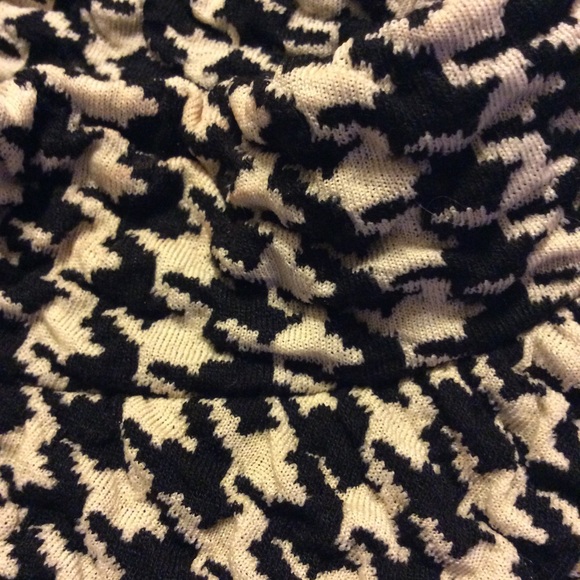 ZARA B&W Houndstooth “popcorn” Statement Top S/M - Picture 4 of 4